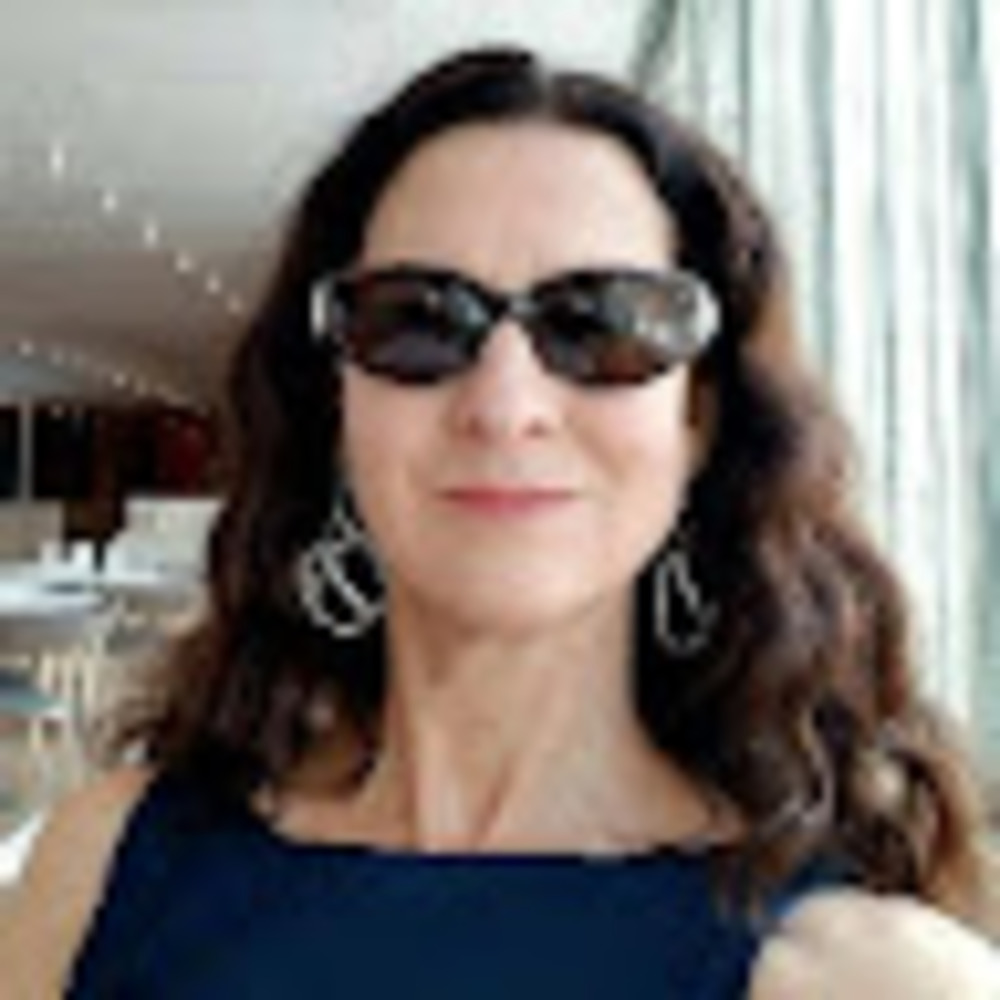 Meet your Posher, Andrea